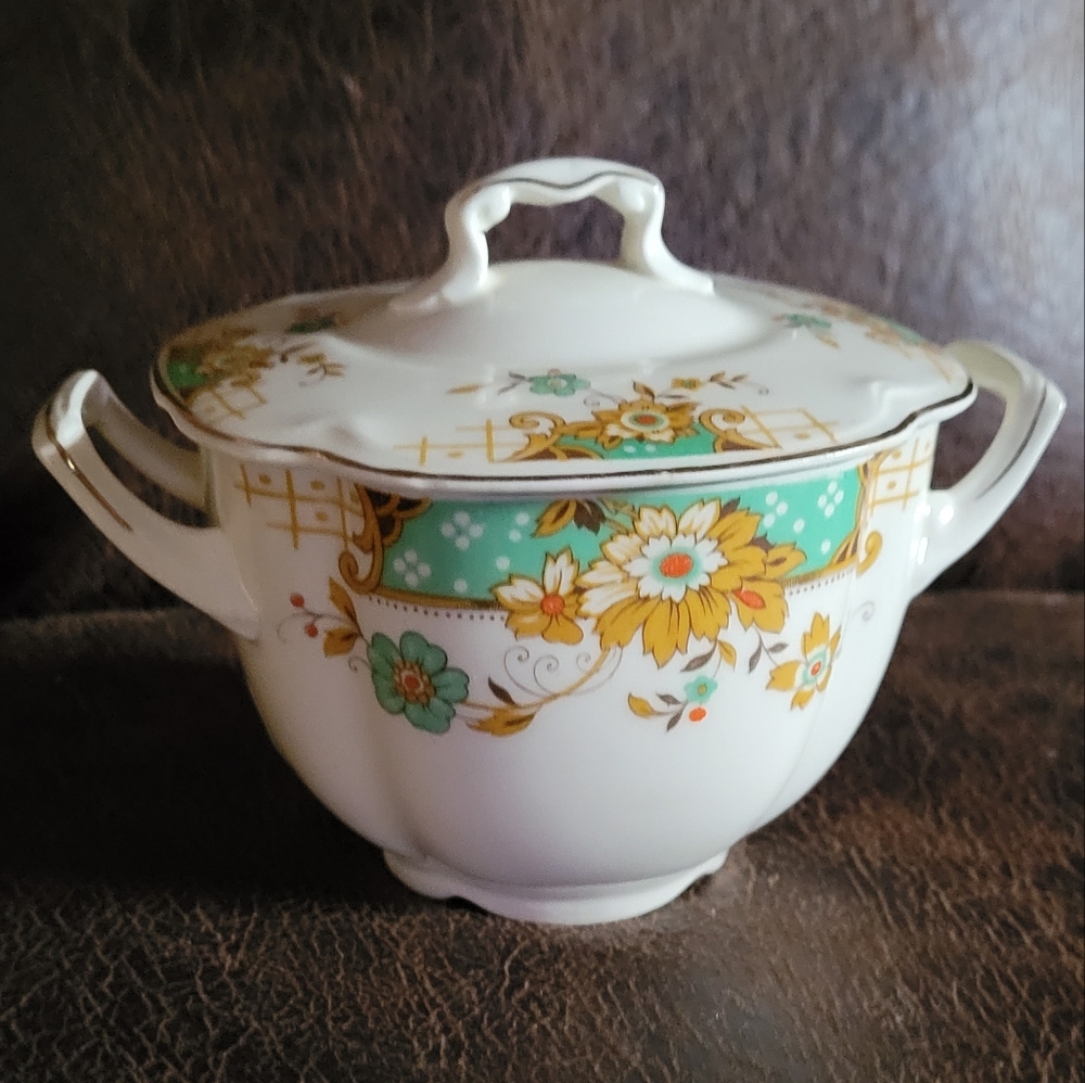 Vintage Johnson Bros Pareek Bone China Sugar Bow w/ Lid 1920-1930